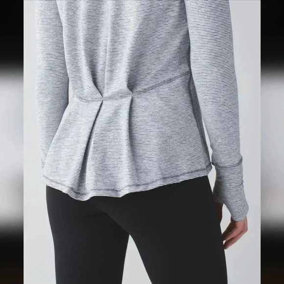 Lululemon Warm Your Core Long Sleeve TeeTonka Stripe Heathered Slate White - Picture 7 of 10